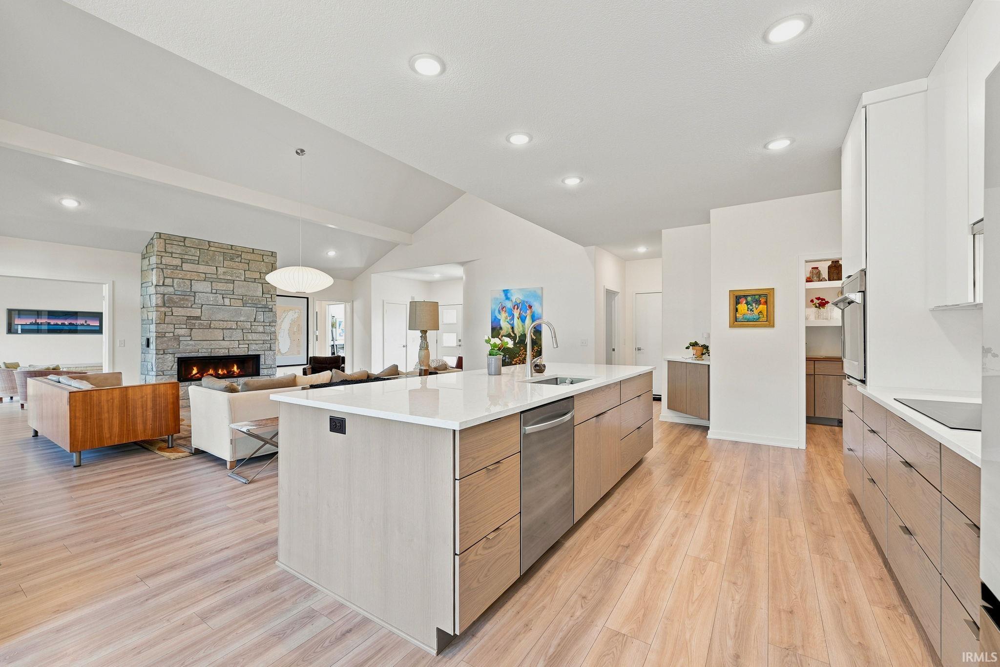 Image of 2104 Golfview Drive