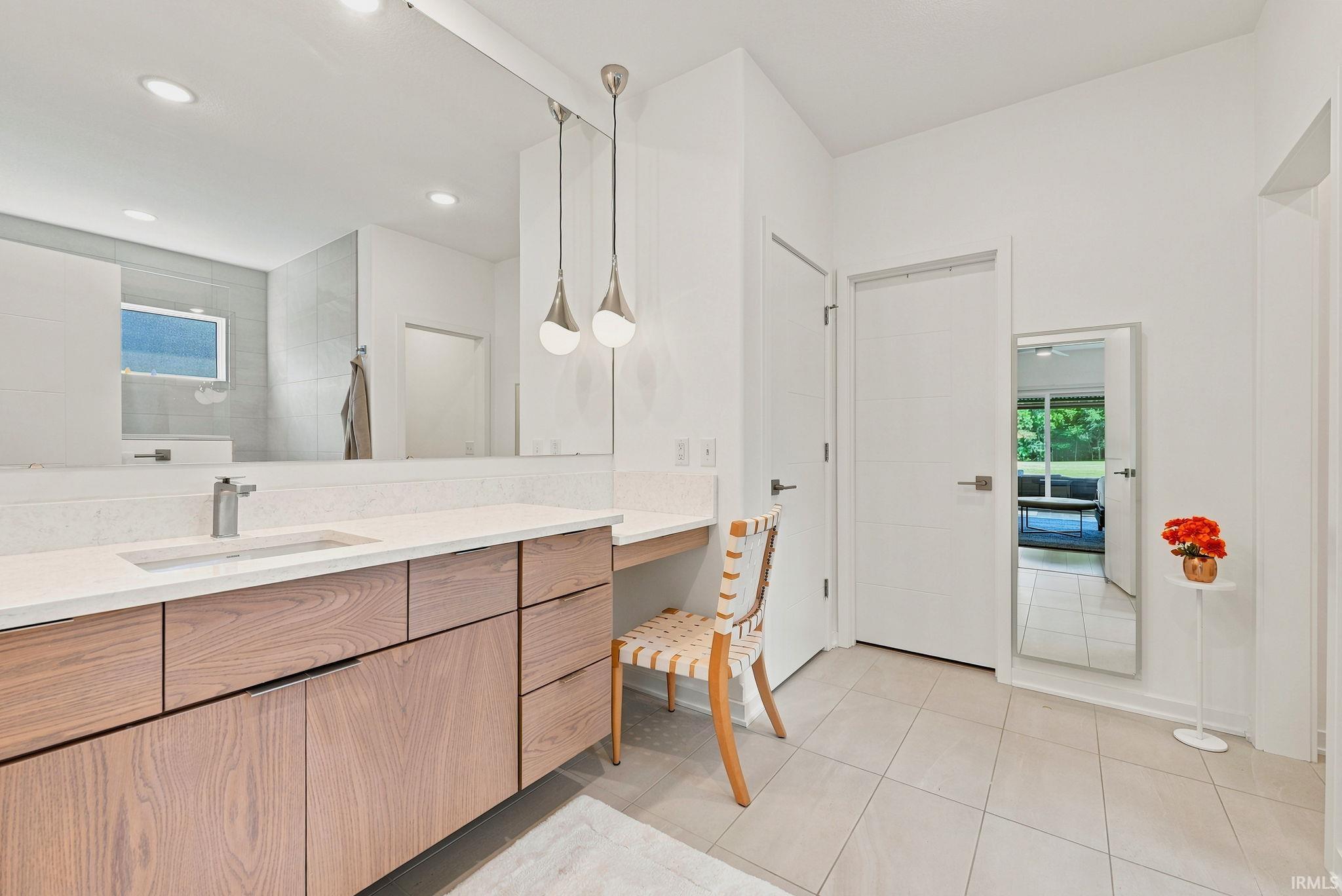 Image of 2104 Golfview Drive